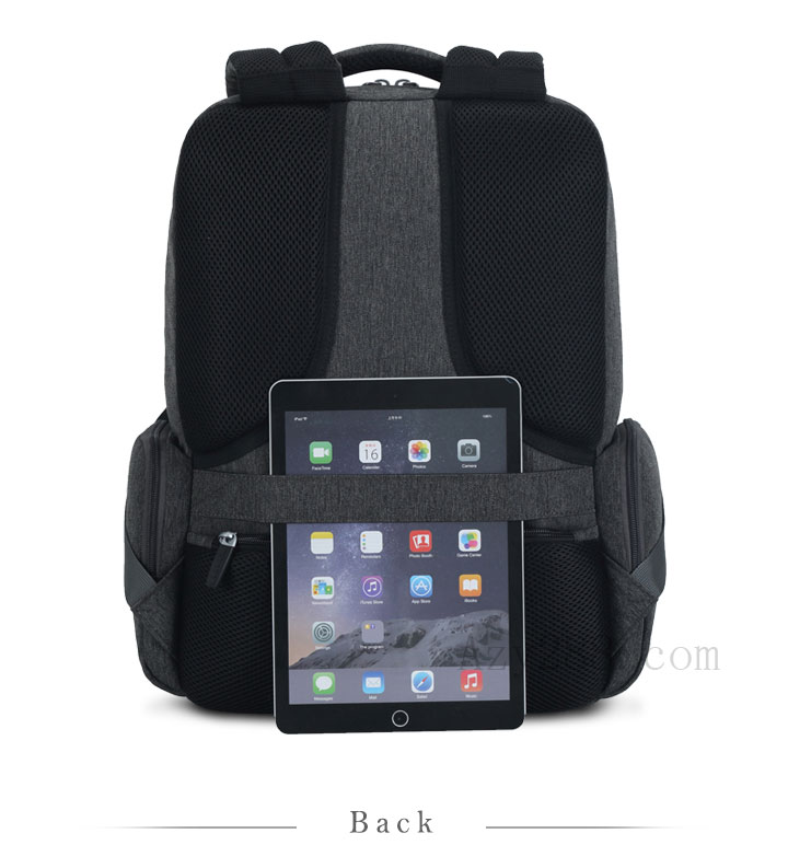 百搭经典大容量商务背包背面套带使用展示