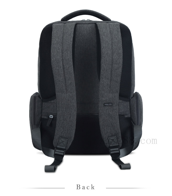 百搭经典大容量商务背包背面展示